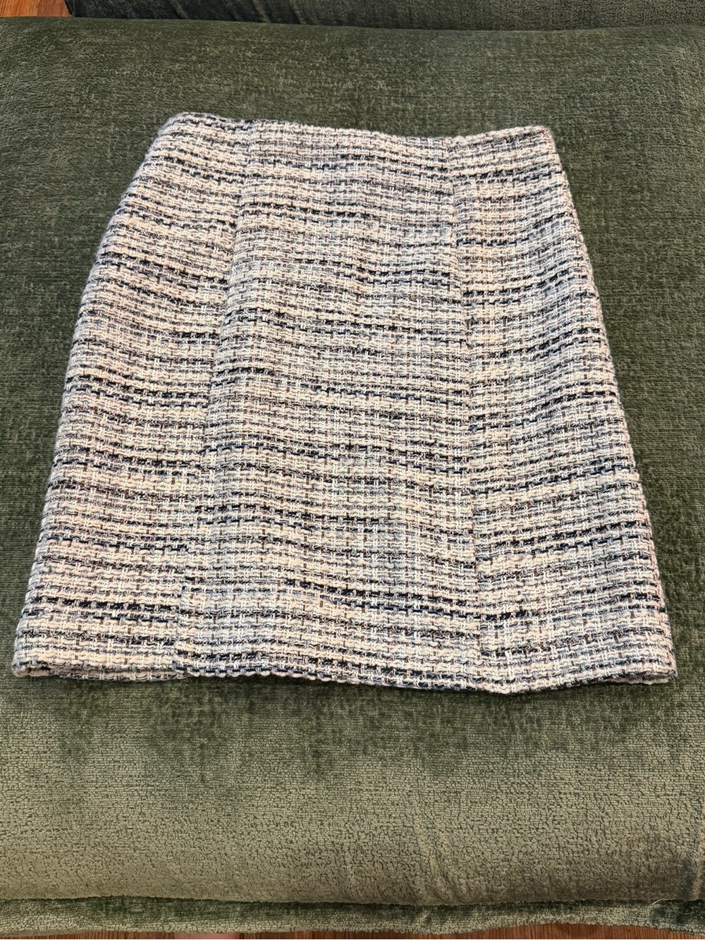 Ann Taylor Factory Cream and Navy Tweed Pencil Skirt